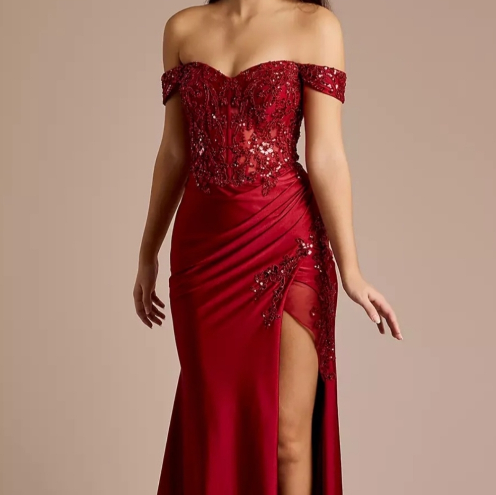David's Bridal Red Prom Dress Size 0